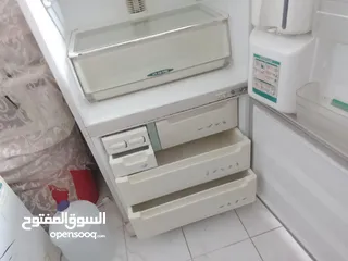  1 ثلاجه للبيع