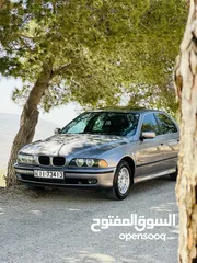  2 BMW E39 525