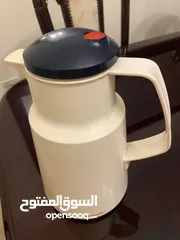  2 نثريات مختلفة للبيع بسعر رمزي