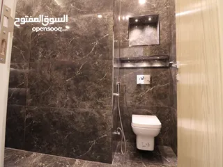  13 شقة شبه أرضي مساحة (190م) داخلي (100م) خارجي للبيع في أرقى مناطق ام حجير شفا بدران