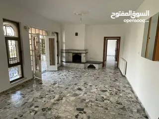  10 � للإيجار من المالك مباشرة – طابق أول في رام الله / الشرفة