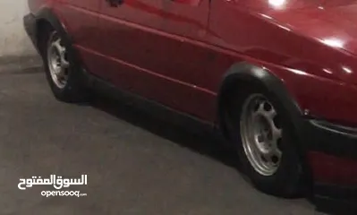  5 طقمين جنطات حديد سبيرات اصليات 14 و13 اربع براغي مع كوشوك للبيع او للبدل