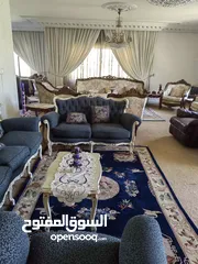  11 فيلا للبيع بمساحه حديقه كبيره و البيع بسعر الأرض