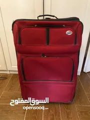  1 شنطة سفر حجم كبير بوضع ممتاز