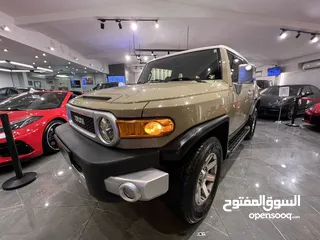  11 Toyota *FJ-Cruiser*