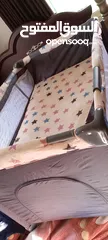 3 تخت بيبي مع مرفقاتو بحالة ممتازة