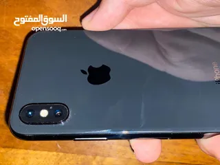  1 ايفون xs بحالة الوكاله سعر حرق