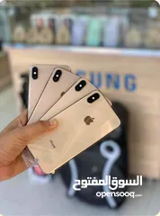  7 متوفر ايفونات XSMAX اصلي جيجا 64 و  256 متوفر توصيل وهدية كفر ولزقه وشاحن الاصلي