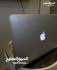  7 بسعر مغري ماك بوك 2017 من أبل بحاله ممتازه معاه شاحنه الاصلي استخدام قليل كيبورد عربي إنجليزي .