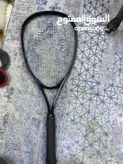  9 كرات تنس إرضي ومضارب