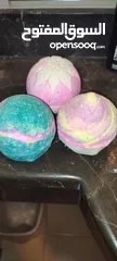  1 Bath bombs from lush times