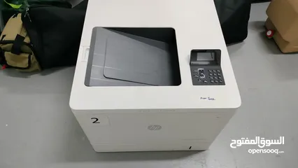  1 Hp color laserjet entreprise M553