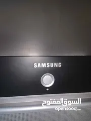 2 تلفزيون كبير الحجم ماشاء الله صوتوو عالي جدا الشاشة مشاء الله لاينقصه شي شغال مية المية