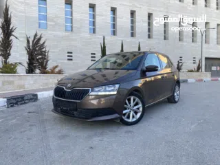  2 سكودا فابيا اوتومااتيك .. داخلية مميزة لون بيج بسعر مميز فقط 67 الف شيكل ..