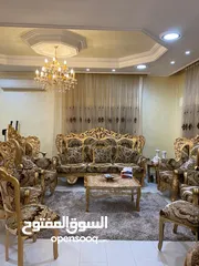  12 منزل بيت للبيع او للاستثمار مع إمكانية البناء على السطح
