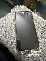  5 ايفون 11 للبيع بحاله الوكاله