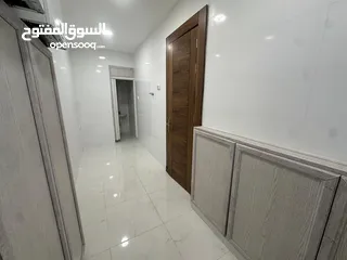  12 شقه ارضيه للبيع في طريق المطار  ( Property ID : 41338 )