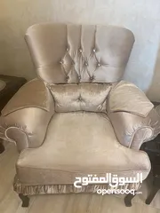  4 كنب غرفة ضيوف بحالة جيدة جداً للبيع