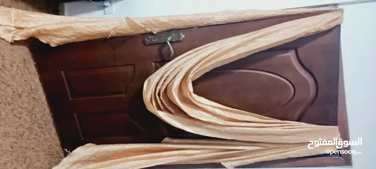  8 برداي لون ذهبي تفصيل استعمال قليل