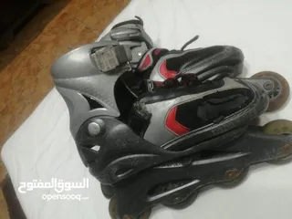  8 سكيت وكاله ولا ناقصه اشي (عجل مطاط) قوي بسعر حرقق فقط 7 دنانيرر