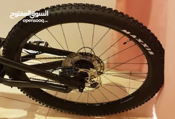  15 سيكل جبلي مع ملحقاته trail bike دراجة أصلية عملية مع اكسسوارات canyon mountain