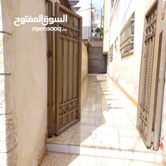  2 عمارة في جبل طارق ثلاث طوابق بقرب مسجد زيد بن ثابت و صيدلية القمر السعر عند الاتصال