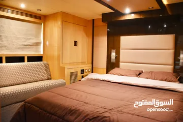  17 شركة تاجير يخوت في دبي مارينا مول للبيع