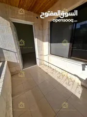  9 شقة فارغة - الجاردنز - 3نوم - 180م
