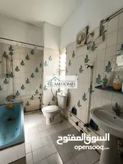  18 Spacious 9 bedroom villa at an amazing price in Wadi Kabir Ref: 375S