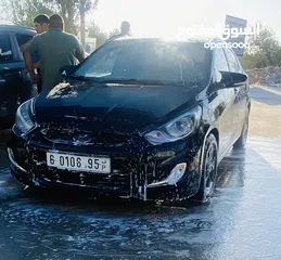  1 هونداي اكسنت 2011