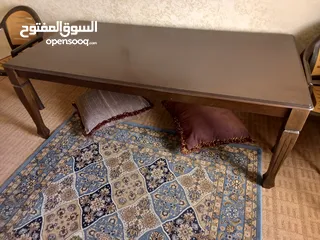  1 طاولة  سفره  بدون كراسي