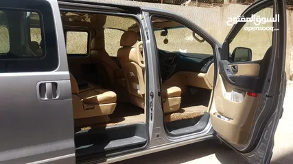  4 خدمة تأجير وتوصيل الى المطار والجسر باص سياحي