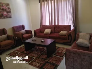  3 شقه مفروشه للايجار في منطقه شارع الجامعه 70 م