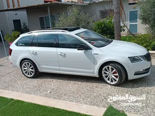  14 Skoda station سكودا ستيشن