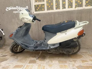  1 دراجه شرط الشغل وكلشي شغال بيها