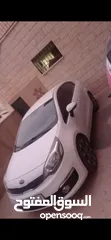  2 كيا ريو 2017 ممتازه فيها غير غطه المطور  وجناح اليمين