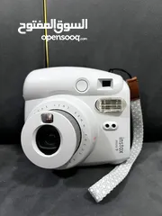  1 Fujifilm mini 9 intax Polaroid camera