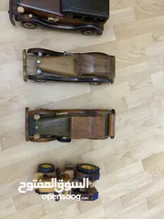  2 سيارات خشب انتيك قديمة