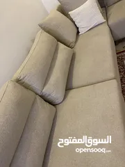  7 كنب و سجاد و برادي و طاولة وسط 300 300