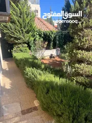  5 بيت مستقل للبيت يحتوى على 3 شقق