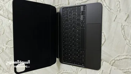  3 Magic Keyboard iPad pro 11inch not used but without box do you will buy it?