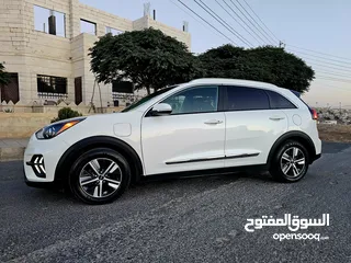  3 نيرو هايبرد 2022 Plug-in اعلى صنف مع فتحه فحص كامل كلين تايتل بسعر مغري جدا