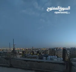  5 شقة دوبلكس شبه فيلا بموقع مميز واطلالة رائعة مع روف وحق اعتلاء