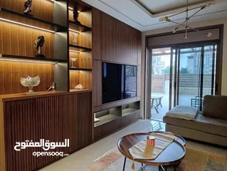  1 شقه مع حديقه للبيع في المصيون خلف البنك العربي