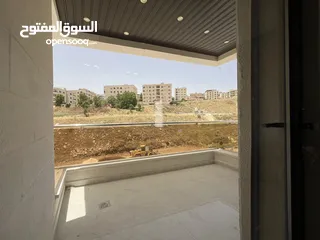 6 شقة طابق ثالث + روف مرخص  للبيع في البيادر ابو السوس