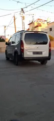  6 بيجو ريفتر بسعر مغري ولقطة كاش