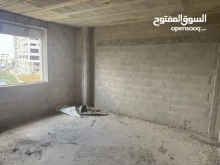  14 شقة عظم مقطعة للبيع