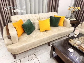  2 طقم كنب جلوس شبه جديد  نيوكلاسيك Neoclassic