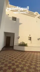  1 6Me28-Fabulous 5BHK Villa for rent in Qurm, Al Sarooj Street