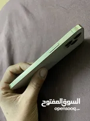  2 آيفون 12proوكاله مش مفتوح